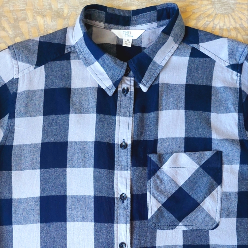 Time and Tru long sleeve blouse size M